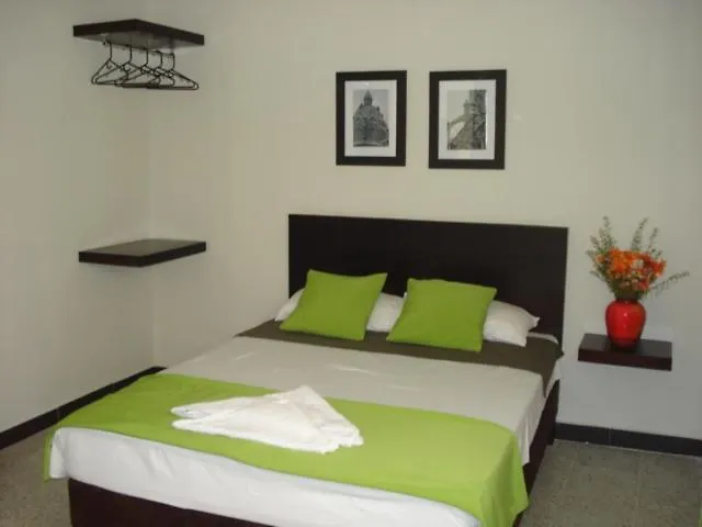 Casa Hotel Madison Medellin 3*,  Colombia