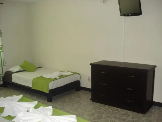 ***  Casa Hotel Madison Medellin Colombia