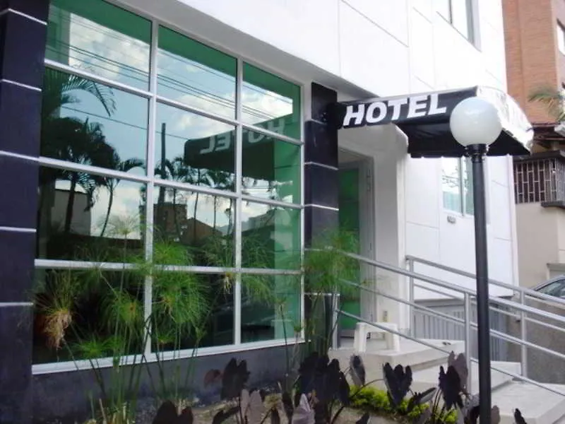 Casa Hotel Madison Medellin 3*,